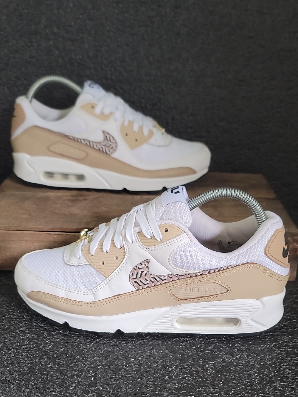 Nike Air Max 90 'United In Victory' "White/Hemp" Wmns 8.5 Ships Today - Picture 3 of 16